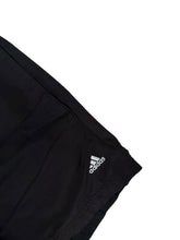 Lade das Bild in den Galerie-Viewer, Adidas Shorts - L
