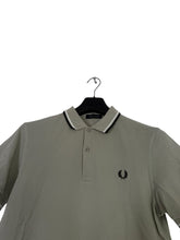 Lade das Bild in den Galerie-Viewer, Fred Perry Polo - M
