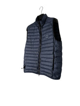 Lade das Bild in den Galerie-Viewer, Stone Island Weste - L
