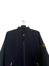 Lade das Bild in den Galerie-Viewer, Stone Island Softshell Jacke - L
