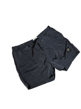 Lade das Bild in den Galerie-Viewer, Stone Island Badehose - L
