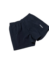Lade das Bild in den Galerie-Viewer, Adidas Shorts - M
