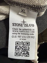 Lade das Bild in den Galerie-Viewer, Stone Island Hoodie - XL
