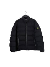 Lade das Bild in den Galerie-Viewer, Stone Island Daunenjacke - XXL
