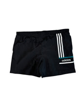 Lade das Bild in den Galerie-Viewer, Adidas Vintage Shorts
