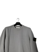 Lade das Bild in den Galerie-Viewer, Stone Island Strickpullover - M
