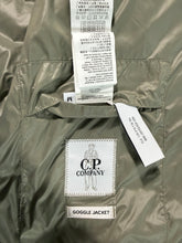 Lade das Bild in den Galerie-Viewer, CP Company Steppjacke - M
