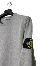 Lade das Bild in den Galerie-Viewer, Stone Island Pullover - L
