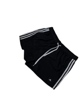 Lade das Bild in den Galerie-Viewer, Adidas Shorts - M
