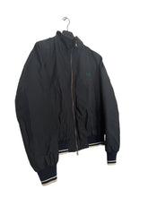 Lade das Bild in den Galerie-Viewer, Fred Perry Jacke - M
