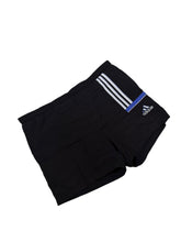 Lade das Bild in den Galerie-Viewer, Adidas Shorts - XL
