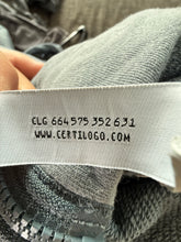 Lade das Bild in den Galerie-Viewer, CP Company Sweatshirt Jacke - XL
