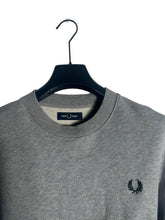 Lade das Bild in den Galerie-Viewer, Fred Perry Pullover - M
