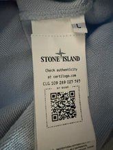 Lade das Bild in den Galerie-Viewer, Stone Island Sweatshirt - L
