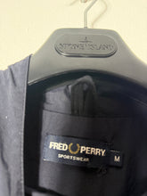 Lade das Bild in den Galerie-Viewer, Fred Perry Jacke - M
