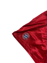 Lade das Bild in den Galerie-Viewer, Adidas Vintage Bayern München Shorts - M
