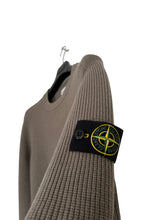 Lade das Bild in den Galerie-Viewer, Stone Island Strickpullover - L

