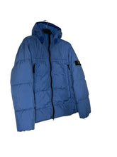 Lade das Bild in den Galerie-Viewer, Stone Island Garment Dyed Daunenjacke
