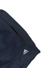 Lade das Bild in den Galerie-Viewer, Adidas Shorts - L
