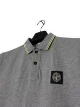 Lade das Bild in den Galerie-Viewer, Stone Island Polo - M
