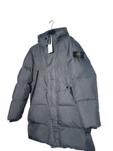Lade das Bild in den Galerie-Viewer, Stone Island Daunenmantel - M
