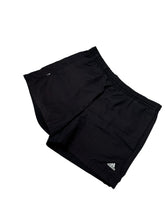 Lade das Bild in den Galerie-Viewer, Adidas Shorts - L
