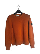 Lade das Bild in den Galerie-Viewer, Stone Island Strickpullover - S
