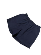 Lade das Bild in den Galerie-Viewer, Adidas Shorts - M
