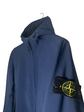 Lade das Bild in den Galerie-Viewer, Stone Island Softshell Jacke - XXL
