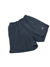 Lade das Bild in den Galerie-Viewer, Adidas Shorts - M
