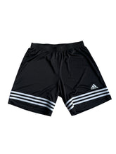 Lade das Bild in den Galerie-Viewer, Adidas Shorts
