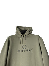 Lade das Bild in den Galerie-Viewer, Fred Perry Hoodie - M
