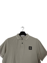 Lade das Bild in den Galerie-Viewer, Stone Island Polo - L
