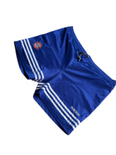 Lade das Bild in den Galerie-Viewer, Adidas „Bayern München“ Shorts
