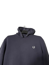 Lade das Bild in den Galerie-Viewer, Fred Perry Hoodie - L

