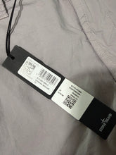 Lade das Bild in den Galerie-Viewer, Stone Island Cargo Shorts - W31
