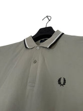 Lade das Bild in den Galerie-Viewer, Fred Perry Polo - M
