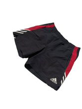 Lade das Bild in den Galerie-Viewer, Adidas Shorts - L

