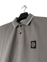 Lade das Bild in den Galerie-Viewer, Stone Island Polo - XL
