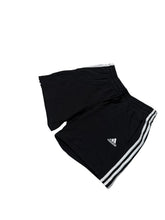 Lade das Bild in den Galerie-Viewer, Adidas Shorts - L
