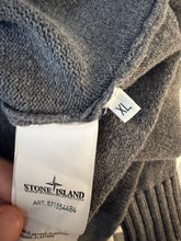 Lade das Bild in den Galerie-Viewer, Stone Island Sweatshirt Jacke - XL
