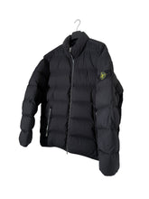 Lade das Bild in den Galerie-Viewer, Stone Island Daunenjacke - XXL
