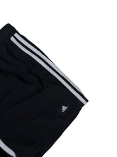 Lade das Bild in den Galerie-Viewer, Adidas Shorts - M
