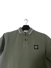 Lade das Bild in den Galerie-Viewer, Stone Island Polo - L
