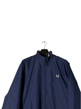Lade das Bild in den Galerie-Viewer, Fred Perry Jacke - L
