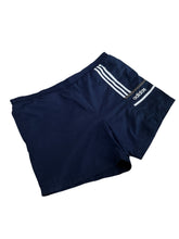 Lade das Bild in den Galerie-Viewer, Adidas Shorts - XXL
