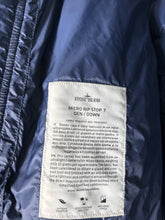 Lade das Bild in den Galerie-Viewer, Stone Island Steppjacke - XL
