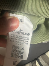 Lade das Bild in den Galerie-Viewer, Stone Island Pullover - XL
