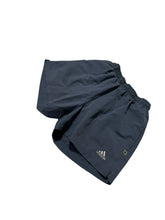 Lade das Bild in den Galerie-Viewer, Adidas Shorts - M
