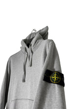 Lade das Bild in den Galerie-Viewer, Stone Island Hoodie - XL
